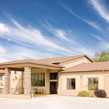 Days Inn By Wyndham Boonville Eksteriør billede