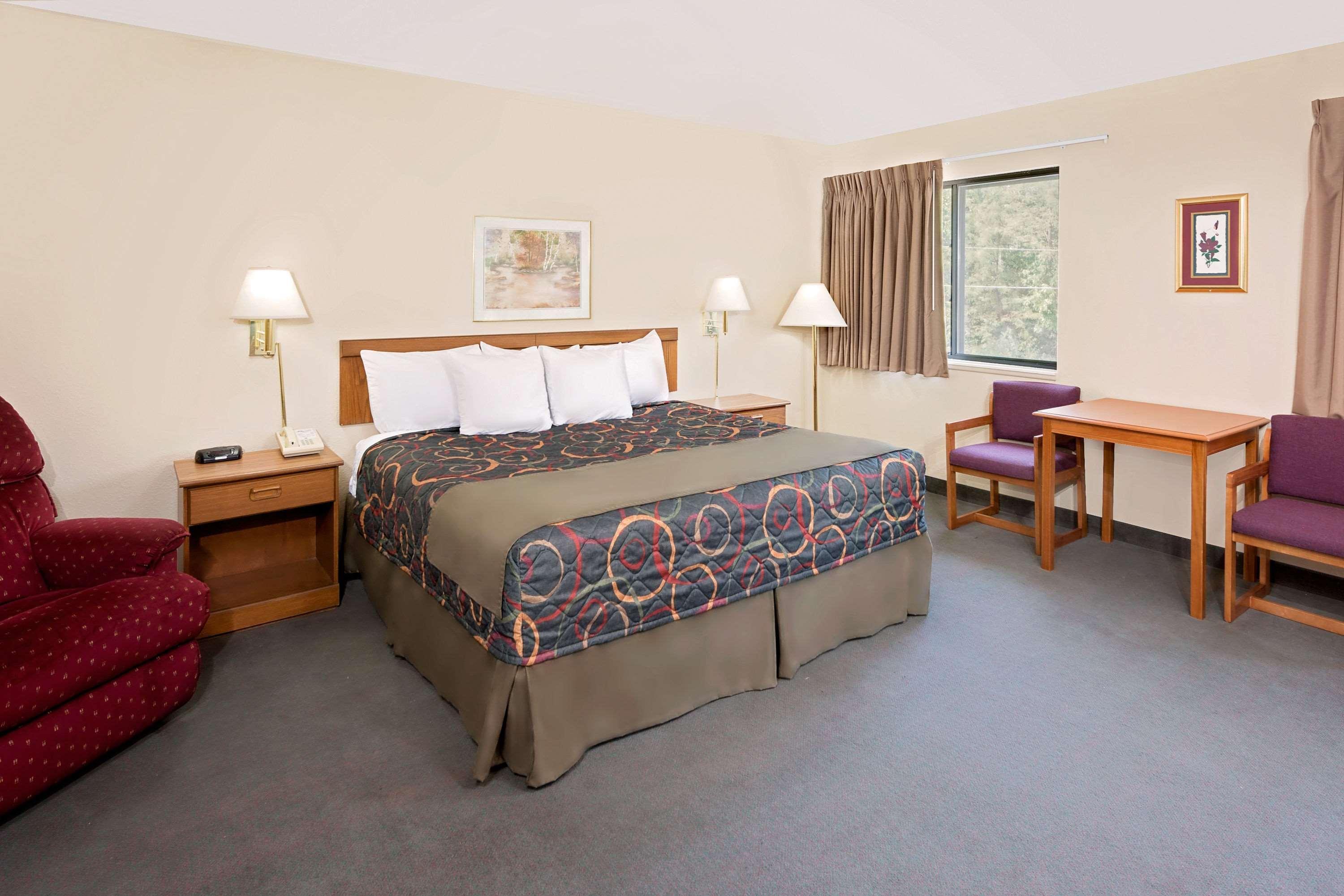 Days Inn By Wyndham Boonville Eksteriør billede